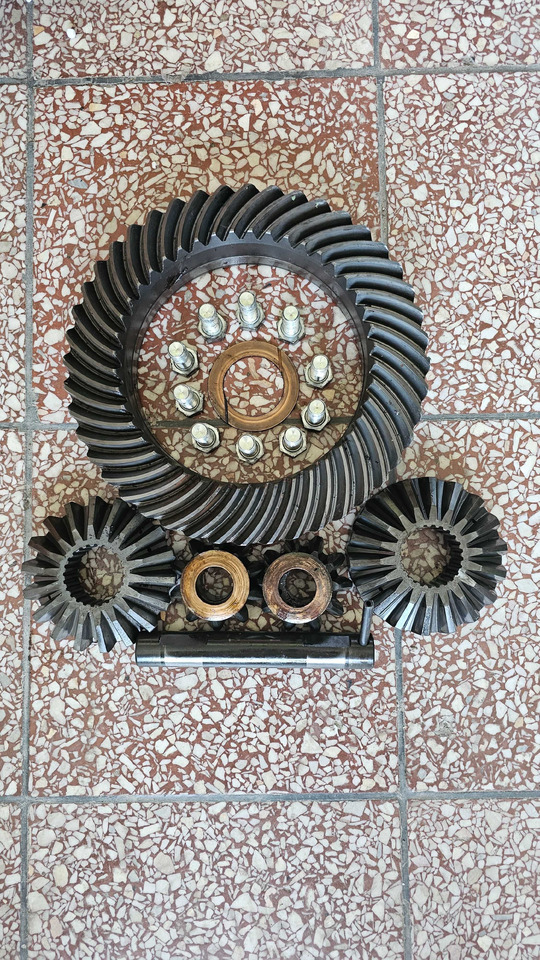 Satelity koło ataku tylny most Same Deutz 0.270.3522.3 - قطع غيار - الآلات الزراعية: صورة 1 Satelity koło ataku tylny most Same Deutz 0.270.3522.3 - قطع غيار - الآلات الزراعية: صورة 1