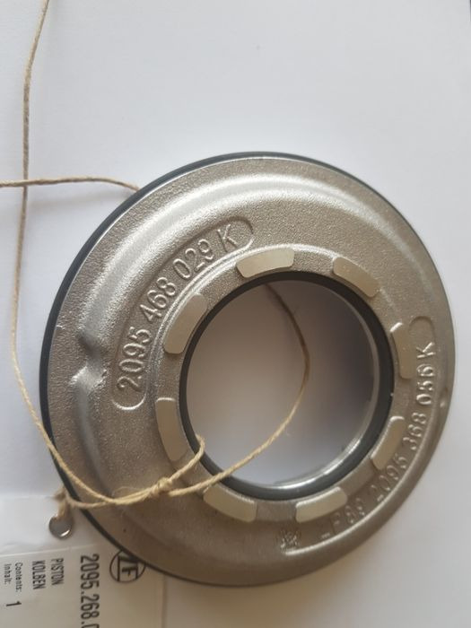 Tłok skrzynia biegów Agrotron Deutz Fahr 2095.268.013 - قطع غيار - الآلات الزراعية: صورة 1 Tłok skrzynia biegów Agrotron Deutz Fahr 2095.268.013 - قطع غيار - الآلات الزراعية: صورة 1