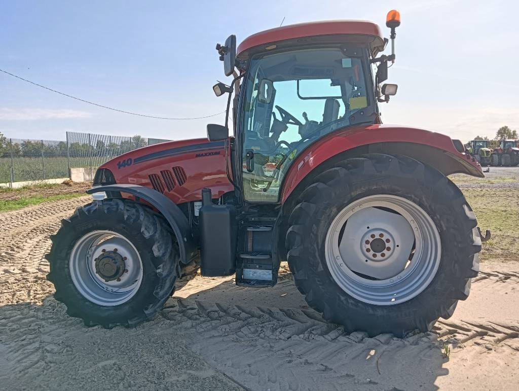 Case IH Maxxum 140 - جرار: صورة 4 Case IH Maxxum 140 - جرار: صورة 4