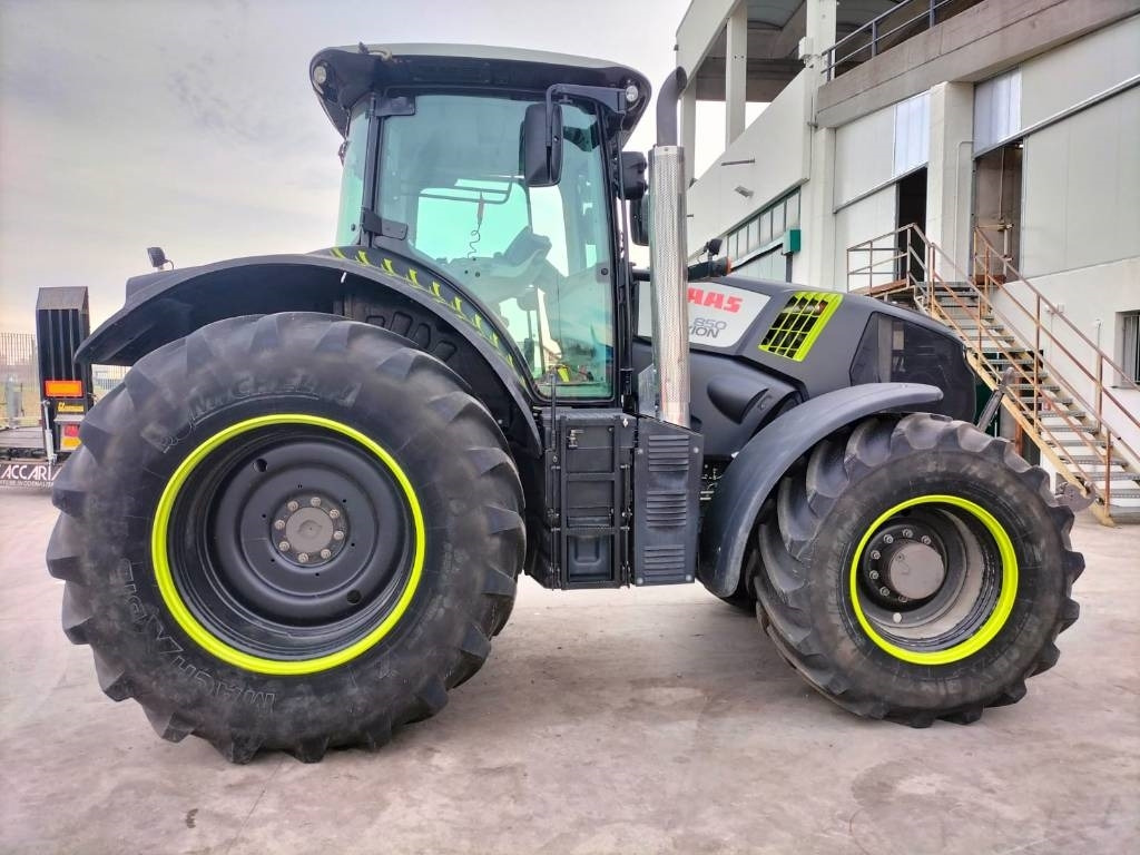 Claas Axion 810 - جرار: صورة 4 Claas Axion 810 - جرار: صورة 4