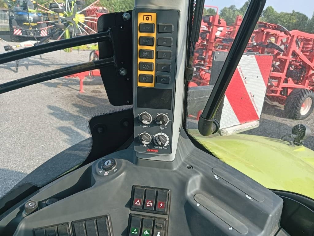 جرار Claas Axion 870 Cmatic: صورة 8