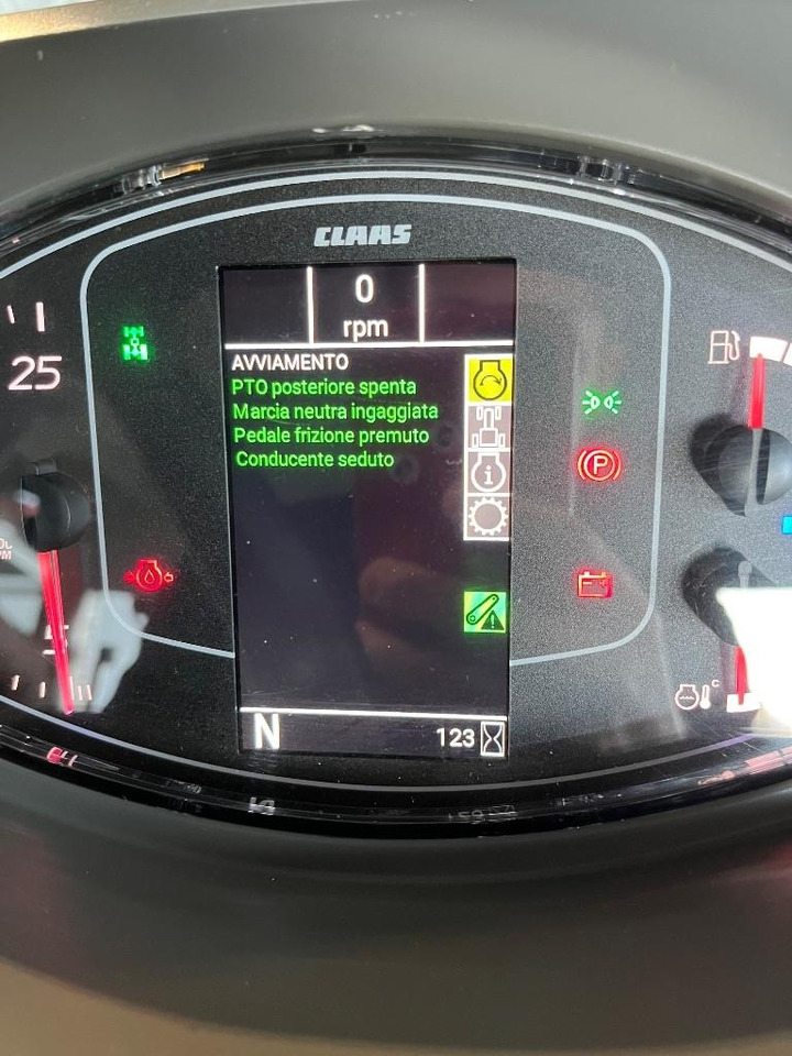 Claas Axos 3.105 - جرار: صورة 3 Claas Axos 3.105 - جرار: صورة 3