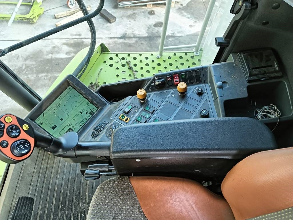 Claas Lexion 570 - حصادة موحَّدة: صورة 3 Claas Lexion 570 - حصادة موحَّدة: صورة 3