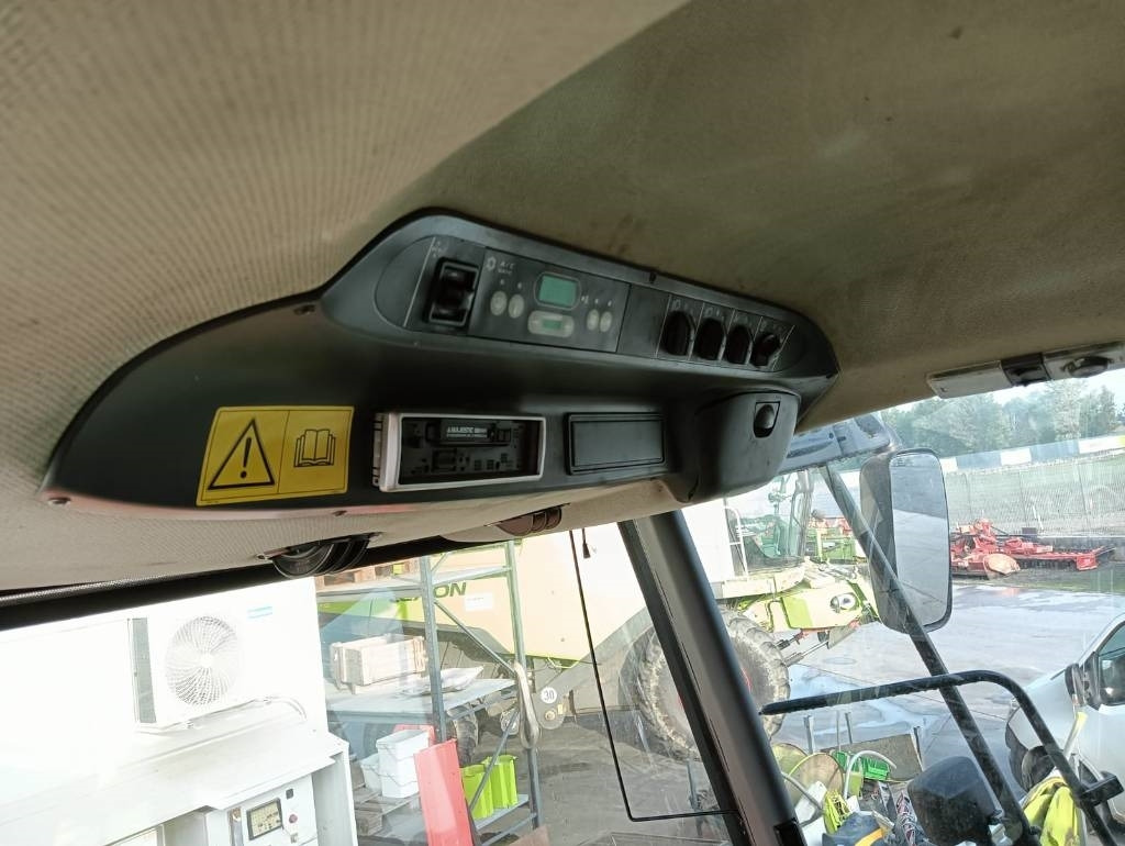 Claas Lexion 570 - حصادة موحَّدة: صورة 4 Claas Lexion 570 - حصادة موحَّدة: صورة 4