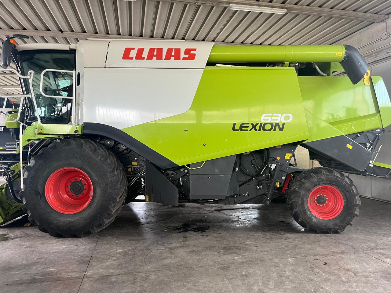 Claas Lexion 630 Montana - حصادة موحَّدة: صورة 1 Claas Lexion 630 Montana - حصادة موحَّدة: صورة 1