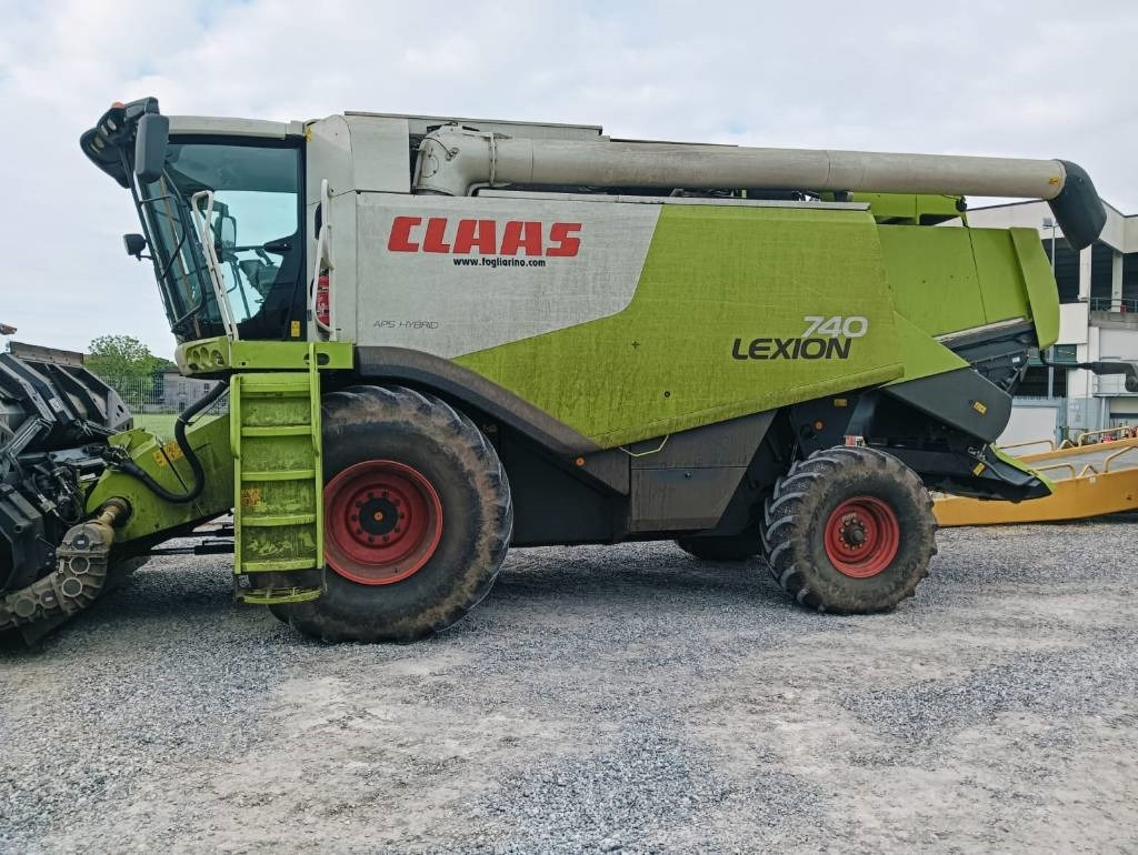 Claas Lexion 740  Claas Lexion 740: صورة 11