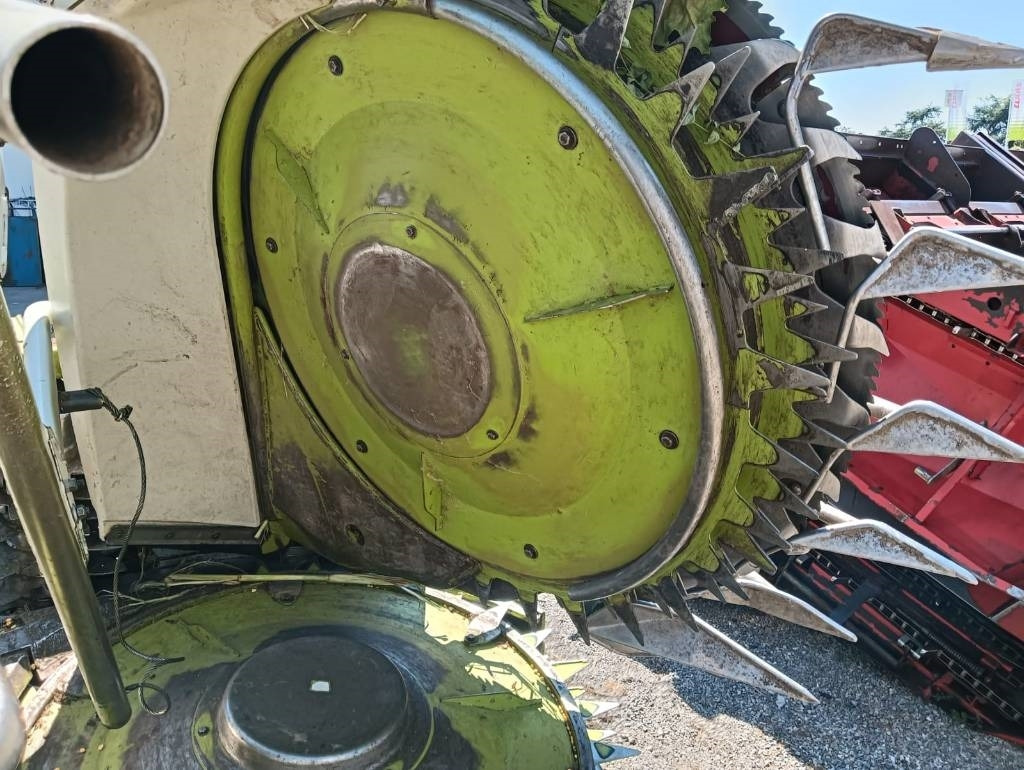 Claas Orbis 600 - معدات تيبيس التبن: صورة 3 Claas Orbis 600 - معدات تيبيس التبن: صورة 3