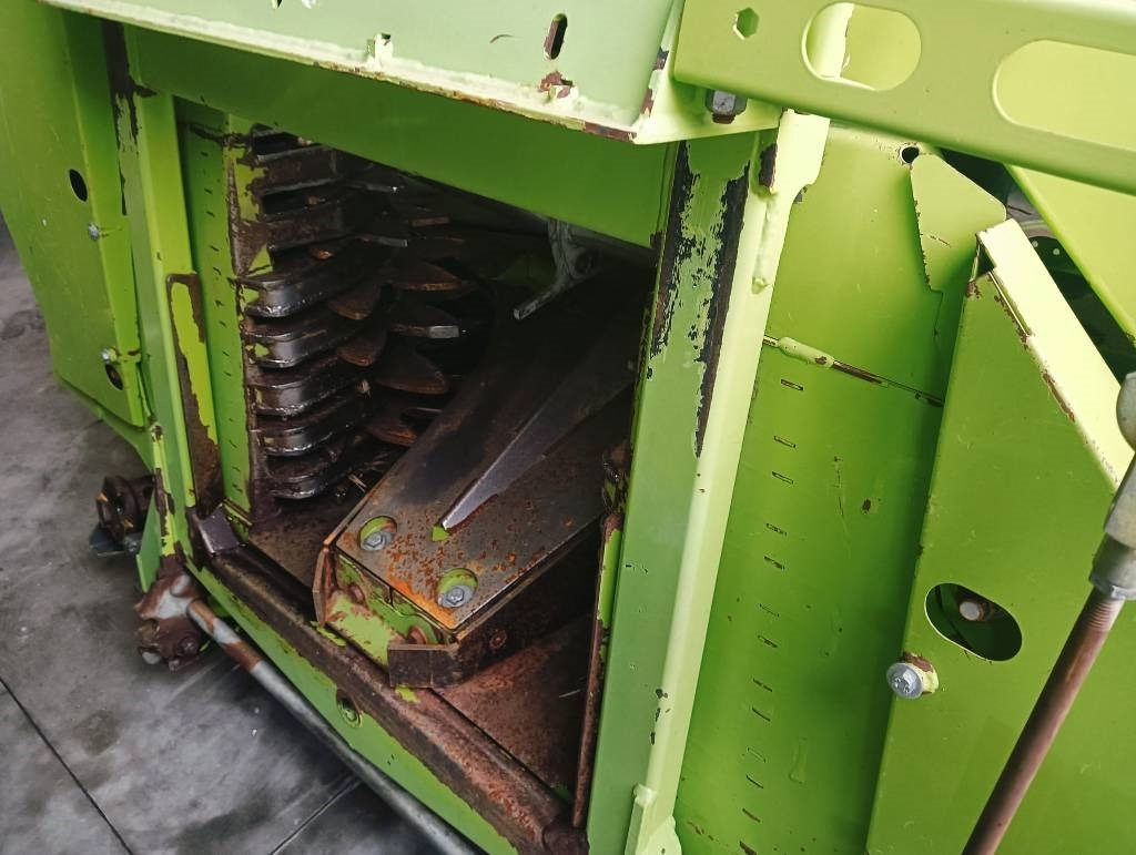Claas Orbis 750 - معدات تيبيس التبن: صورة 5 Claas Orbis 750 - معدات تيبيس التبن: صورة 5