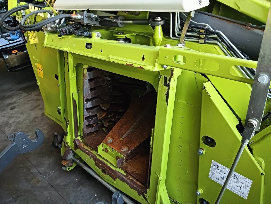 Claas Orbis 750 - معدات تيبيس التبن: صورة 2 Claas Orbis 750 - معدات تيبيس التبن: صورة 2