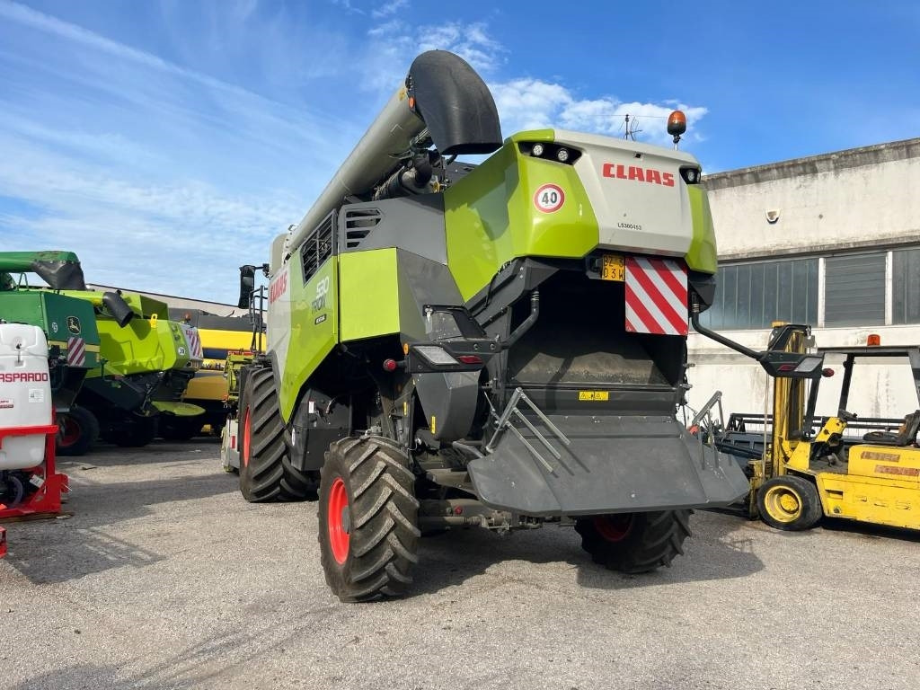 Claas TRION 530 MONTANA - حصادة موحَّدة: صورة 2 Claas TRION 530 MONTANA - حصادة موحَّدة: صورة 2