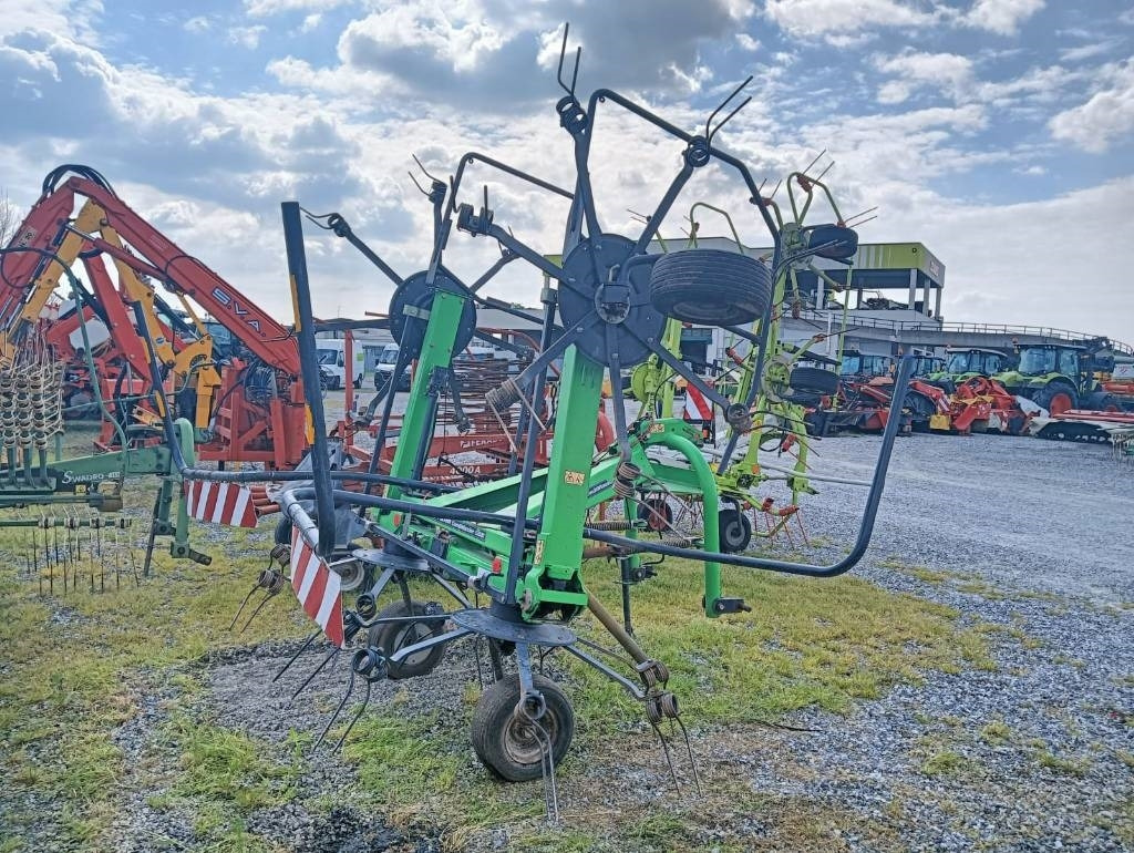 Deutz-fahr 5521 - آلة تغليف بالة التبن: صورة 3 Deutz-fahr 5521 - آلة تغليف بالة التبن: صورة 3