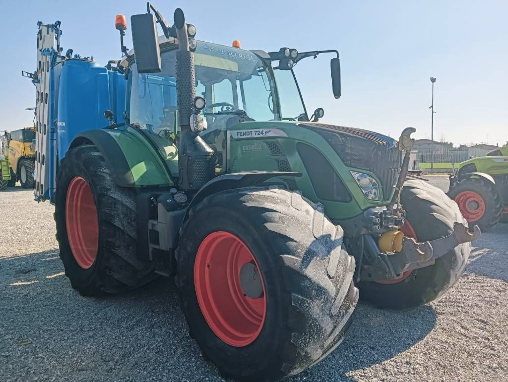 Fendt 724 Profi Plus - جرار: صورة 1 Fendt 724 Profi Plus - جرار: صورة 1