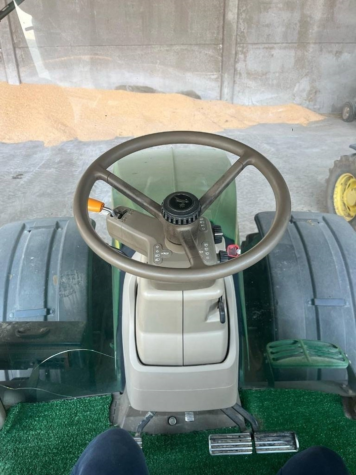 John Deere 7230 R - جرار: صورة 5 John Deere 7230 R - جرار: صورة 5
