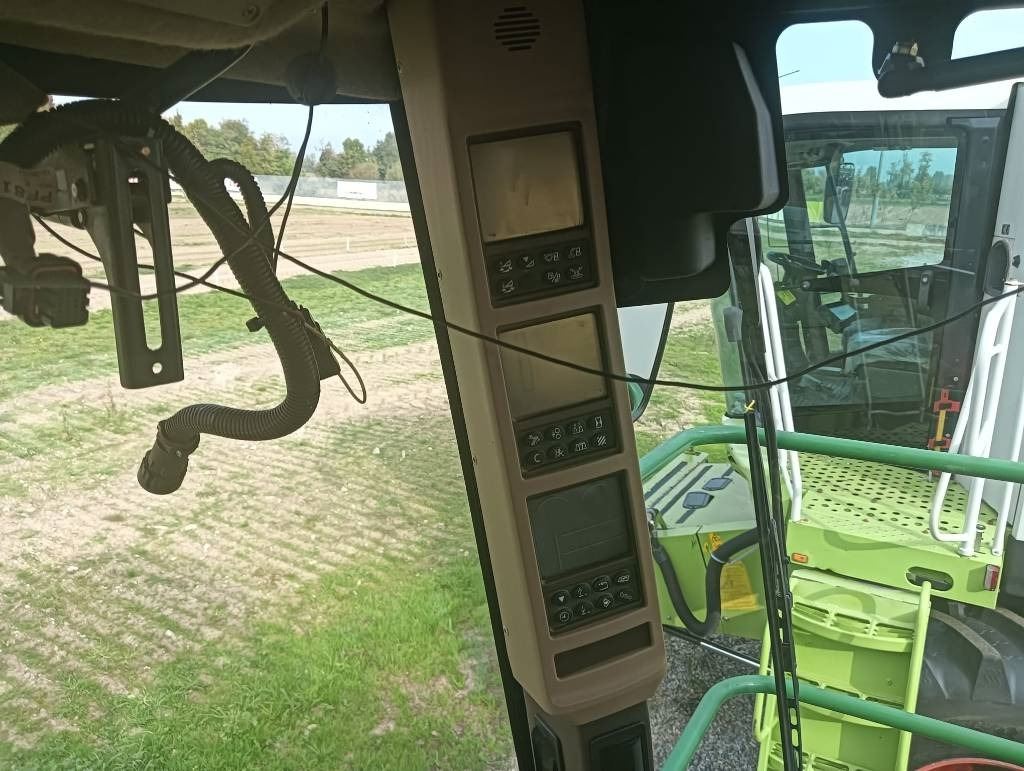 John Deere 7780 i ProDrive - حصادة الأعلاف: صورة 2 John Deere 7780 i ProDrive - حصادة الأعلاف: صورة 2