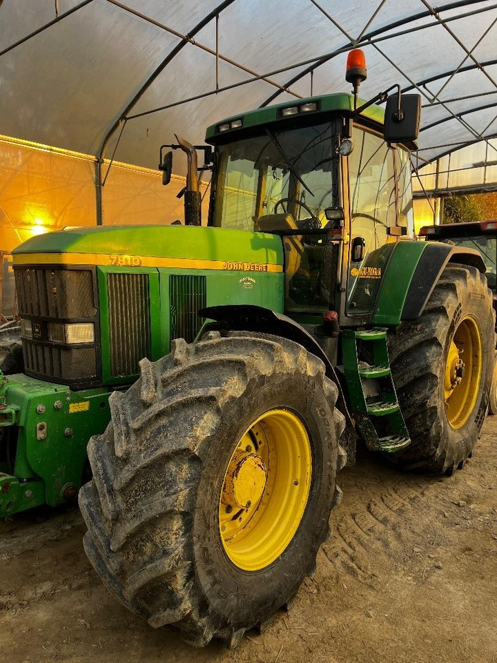 John Deere 7810 - جرار: صورة 1 John Deere 7810 - جرار: صورة 1