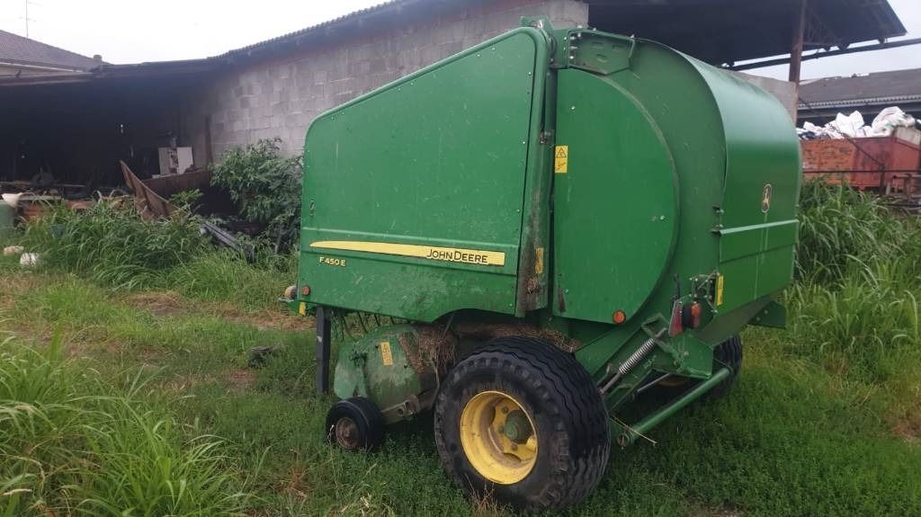 John Deere F 450 - مكنة: صورة 3 John Deere F 450 - مكنة: صورة 3
