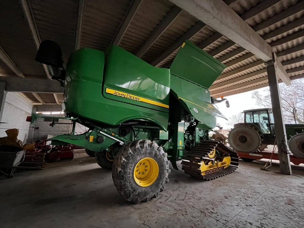 John Deere S 670 i RISO - حصادة موحَّدة: صورة 4 John Deere S 670 i RISO - حصادة موحَّدة: صورة 4
