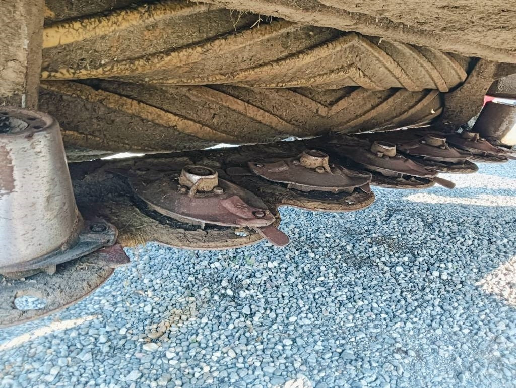 Krone AMT 283 CRI - جزازة العشب: صورة 5 Krone AMT 283 CRI - جزازة العشب: صورة 5