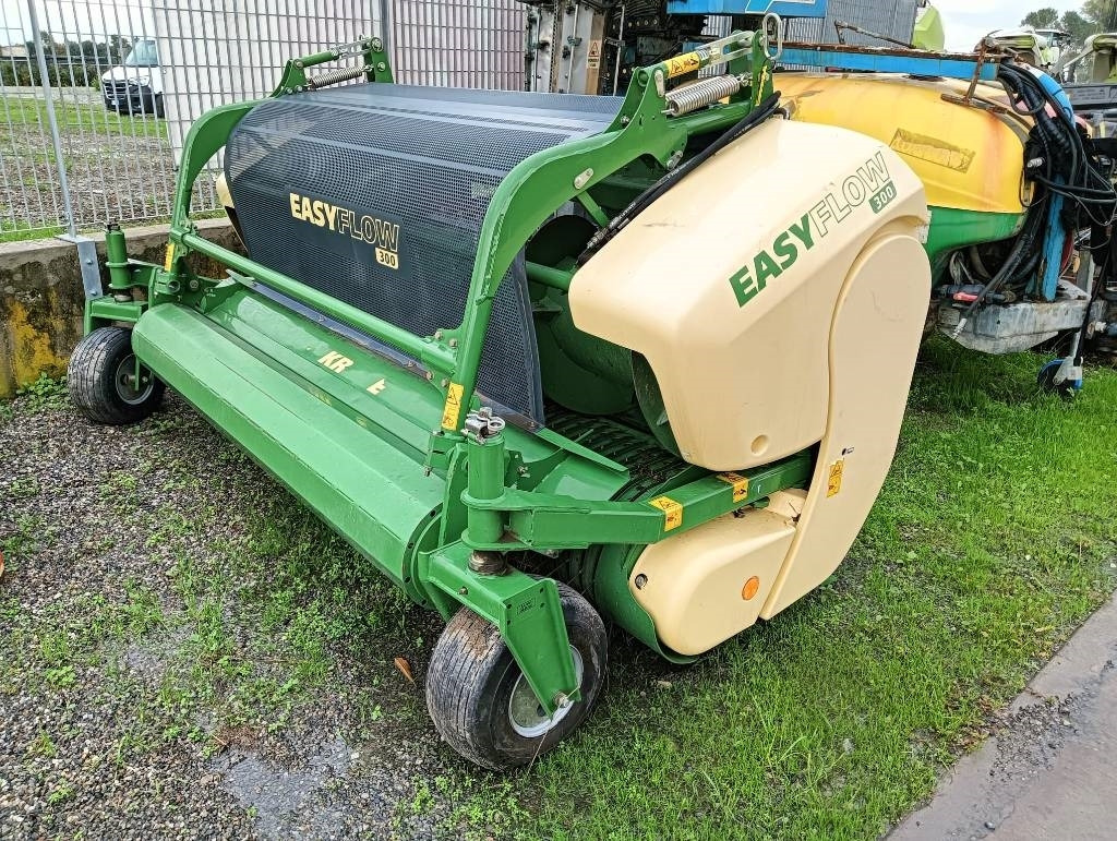 Krone Easy Flow 300 - ملحق حصادة أعلاف: صورة 1 Krone Easy Flow 300 - ملحق حصادة أعلاف: صورة 1