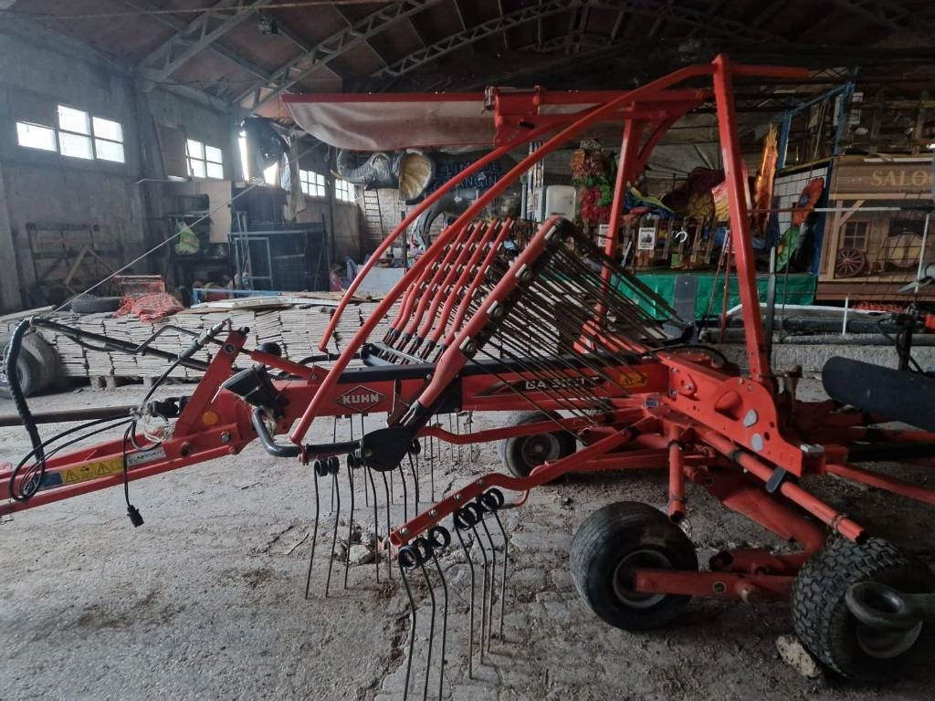 Kuhn 5031T - آلة تيبيس العشب/ آلة جمع العشب: صورة 4 Kuhn 5031T - آلة تيبيس العشب/ آلة جمع العشب: صورة 4