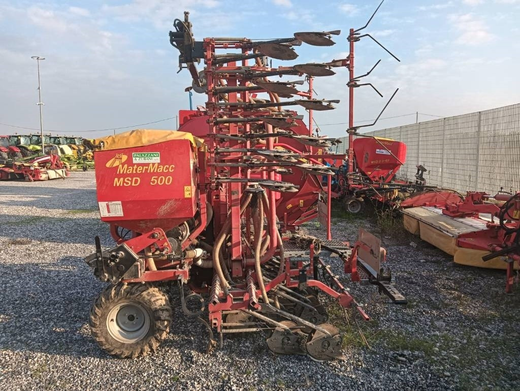 MaterMacc 5 METRI DISCHI - آلة نثر البذور الدقيقة: صورة 4 MaterMacc 5 METRI DISCHI - آلة نثر البذور الدقيقة: صورة 4