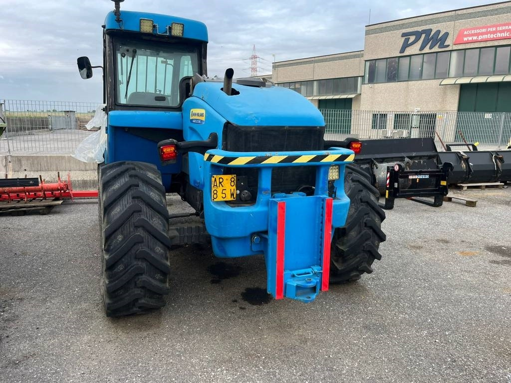 New Holland LM 430 - رافعة تلسكوبية: صورة 3 New Holland LM 430 - رافعة تلسكوبية: صورة 3