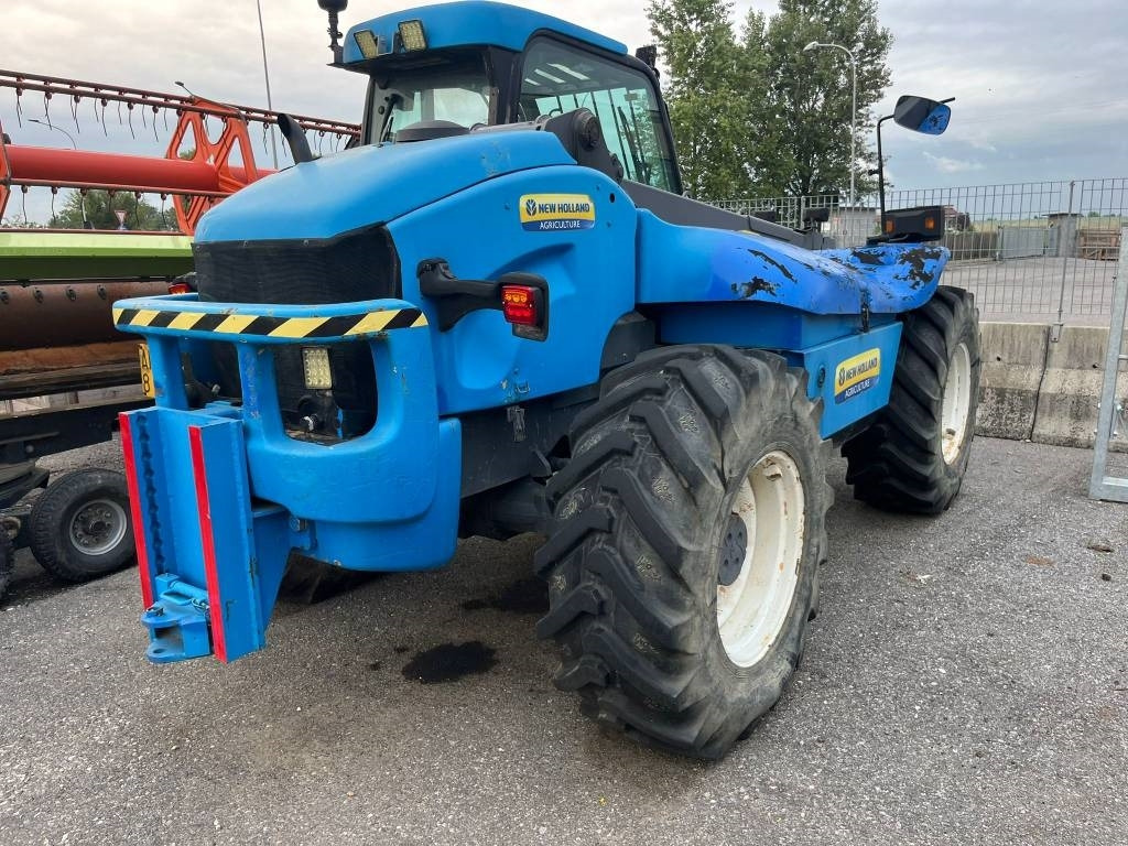 New Holland LM 430 - رافعة تلسكوبية: صورة 2 New Holland LM 430 - رافعة تلسكوبية: صورة 2