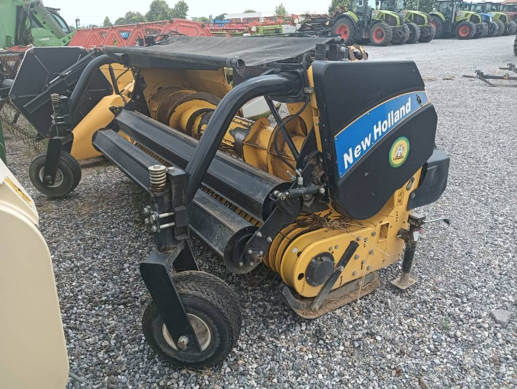 New Holland PICK UP 3 MT  - معدات تيبيس التبن: صورة 1 New Holland PICK UP 3 MT  - معدات تيبيس التبن: صورة 1