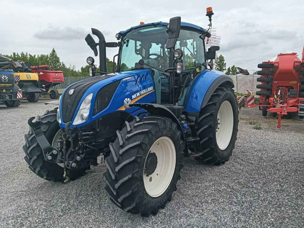 New Holland T 5.120 - جرار: صورة 3 New Holland T 5.120 - جرار: صورة 3