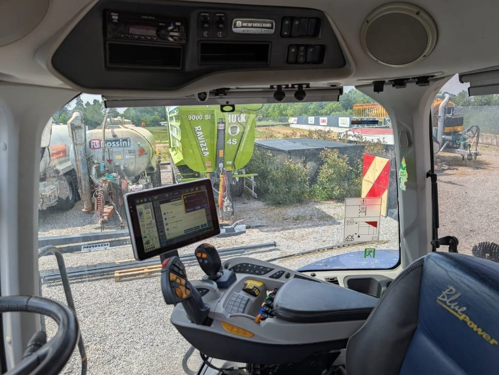 جرار New Holland T 8.435 SMART TRACK: صورة 9 جرار New Holland T 8.435 SMART TRACK: صورة 9