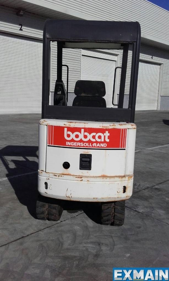 Bobcat X 320 - حفارة مُصَّغرة: صورة 2 Bobcat X 320 - حفارة مُصَّغرة: صورة 2