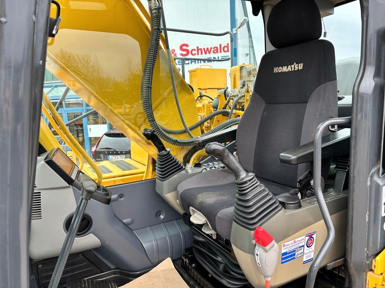 Komatsu HB215LC-3 - حفار زحاف: صورة 4 Komatsu HB215LC-3 - حفار زحاف: صورة 4
