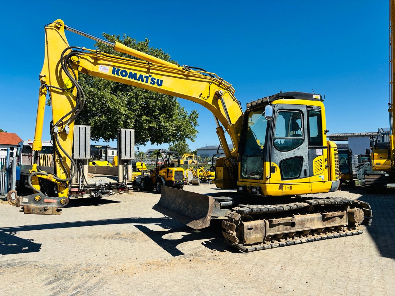 Komatsu PC138US-8 - حفار زحاف: صورة 1 Komatsu PC138US-8 - حفار زحاف: صورة 1