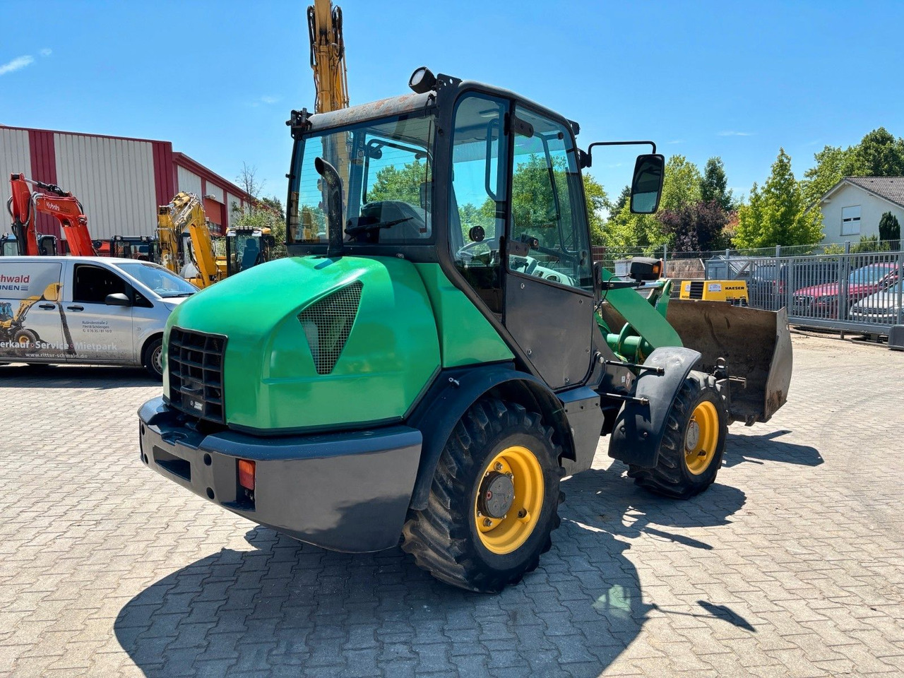 Komatsu WA70-5 - اللودر بعجل: صورة 2 Komatsu WA70-5 - اللودر بعجل: صورة 2