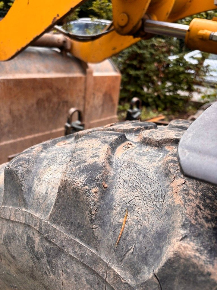 Komatsu WA70-7 - اللودر بعجل: صورة 3 Komatsu WA70-7 - اللودر بعجل: صورة 3