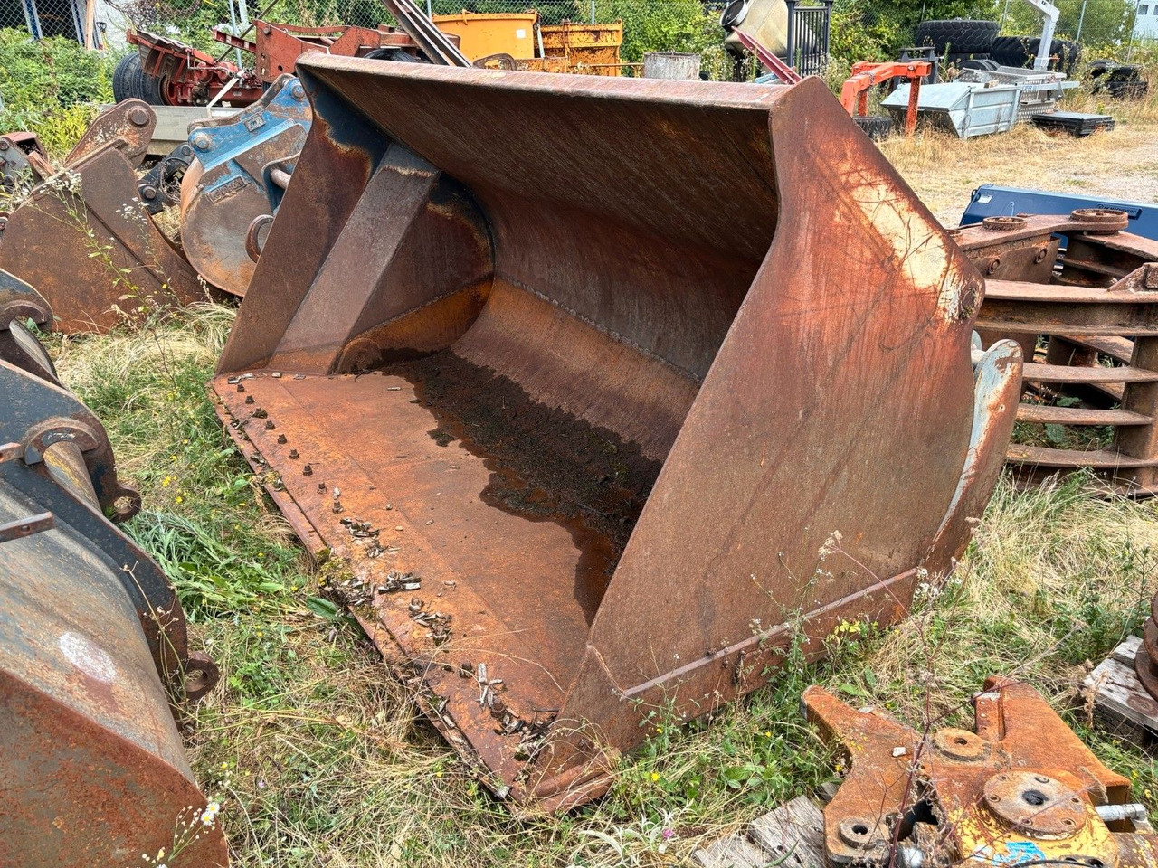 Schaufel 2,0-2,2 cbm Volvo/Komatsu - بكت شيول: صورة 5 Schaufel 2,0-2,2 cbm Volvo/Komatsu - بكت شيول: صورة 5