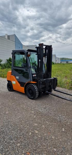 Toyota Chariot élévateur fenwick diesel 2,5 t TOYOTA - رافعة شوكية ديزل: صورة 1 Toyota Chariot élévateur fenwick diesel 2,5 t TOYOTA - رافعة شوكية ديزل: صورة 1