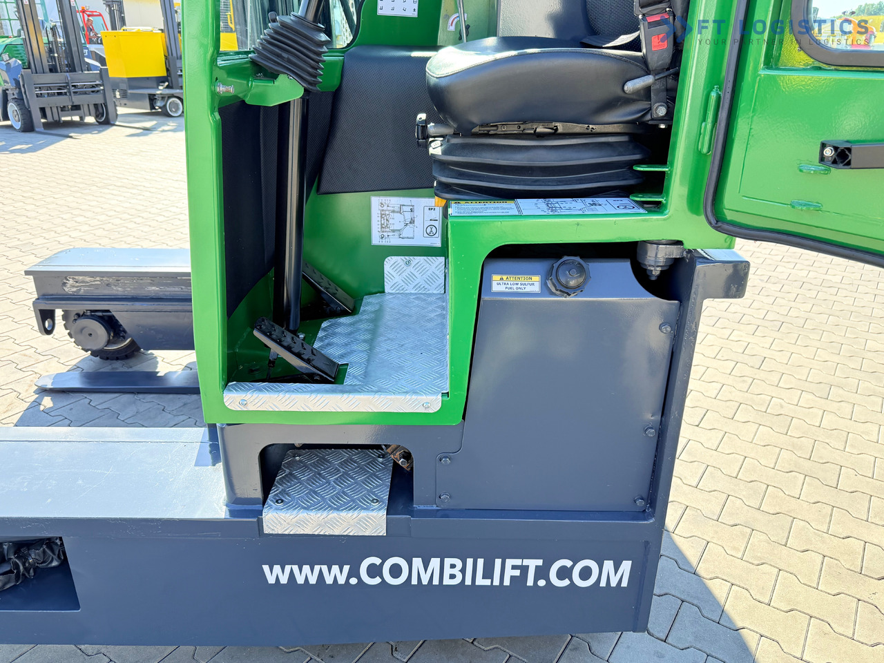 COMBILIFT C3000 / DUPLEX - 4100MM / DIESEL / FREE LIFT / CABIN / LIKE NEW - شاحنة مناولة بأربعة اتجاهات: صورة 5 COMBILIFT C3000 / DUPLEX - 4100MM / DIESEL / FREE LIFT / CABIN / LIKE NEW - شاحنة مناولة بأربعة اتجاهات: صورة 5