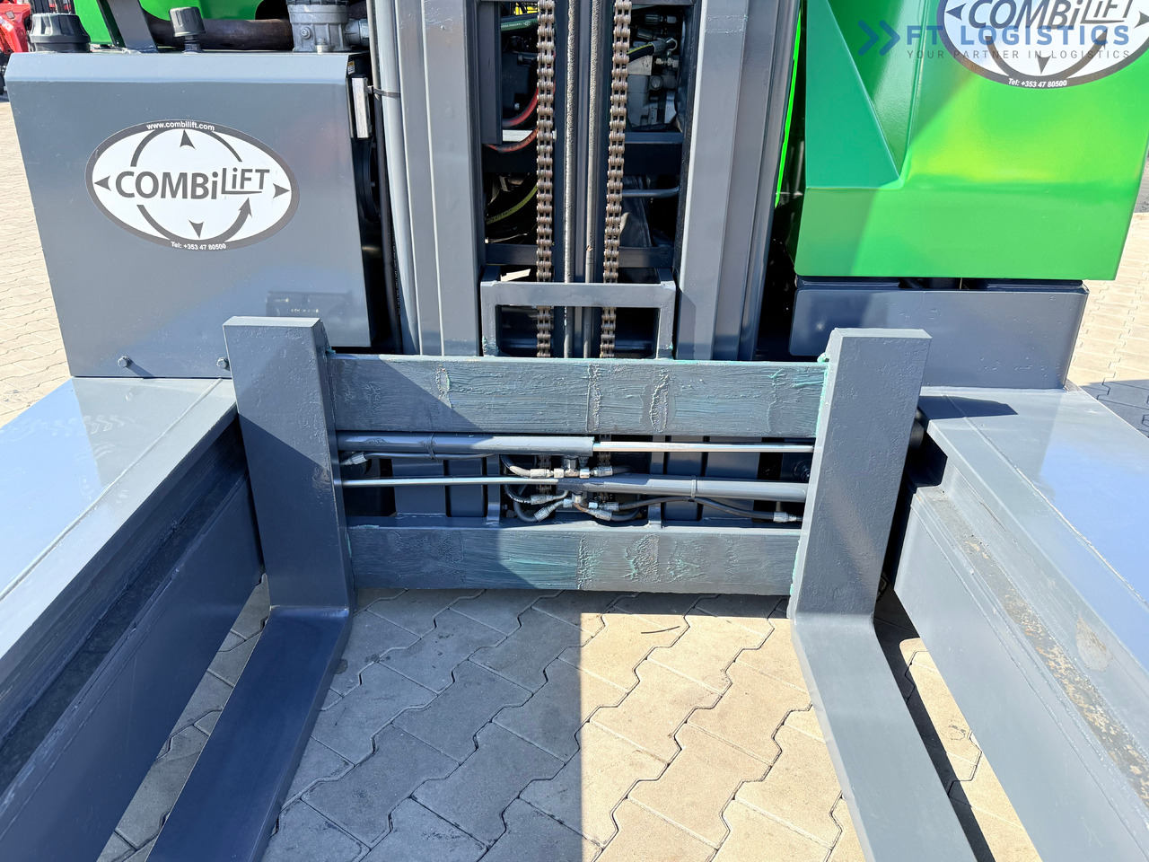 COMBILIFT C3000 / DUPLEX - 4100MM / DIESEL / FREE LIFT / CABIN / LIKE NEW - شاحنة مناولة بأربعة اتجاهات: صورة 3 COMBILIFT C3000 / DUPLEX - 4100MM / DIESEL / FREE LIFT / CABIN / LIKE NEW - شاحنة مناولة بأربعة اتجاهات: صورة 3