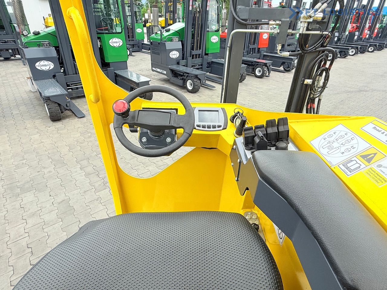 جديدة شاحنة مناولة بأربعة اتجاهات COMBILIFT MR / ELECTRIC / TRIPLEX – 6000MM / FULL FREE LIFT / WIDE POSITIONER / FORK SIDESHIFT / ONLY 1400 HOURS / LIKE NEW: صورة 41