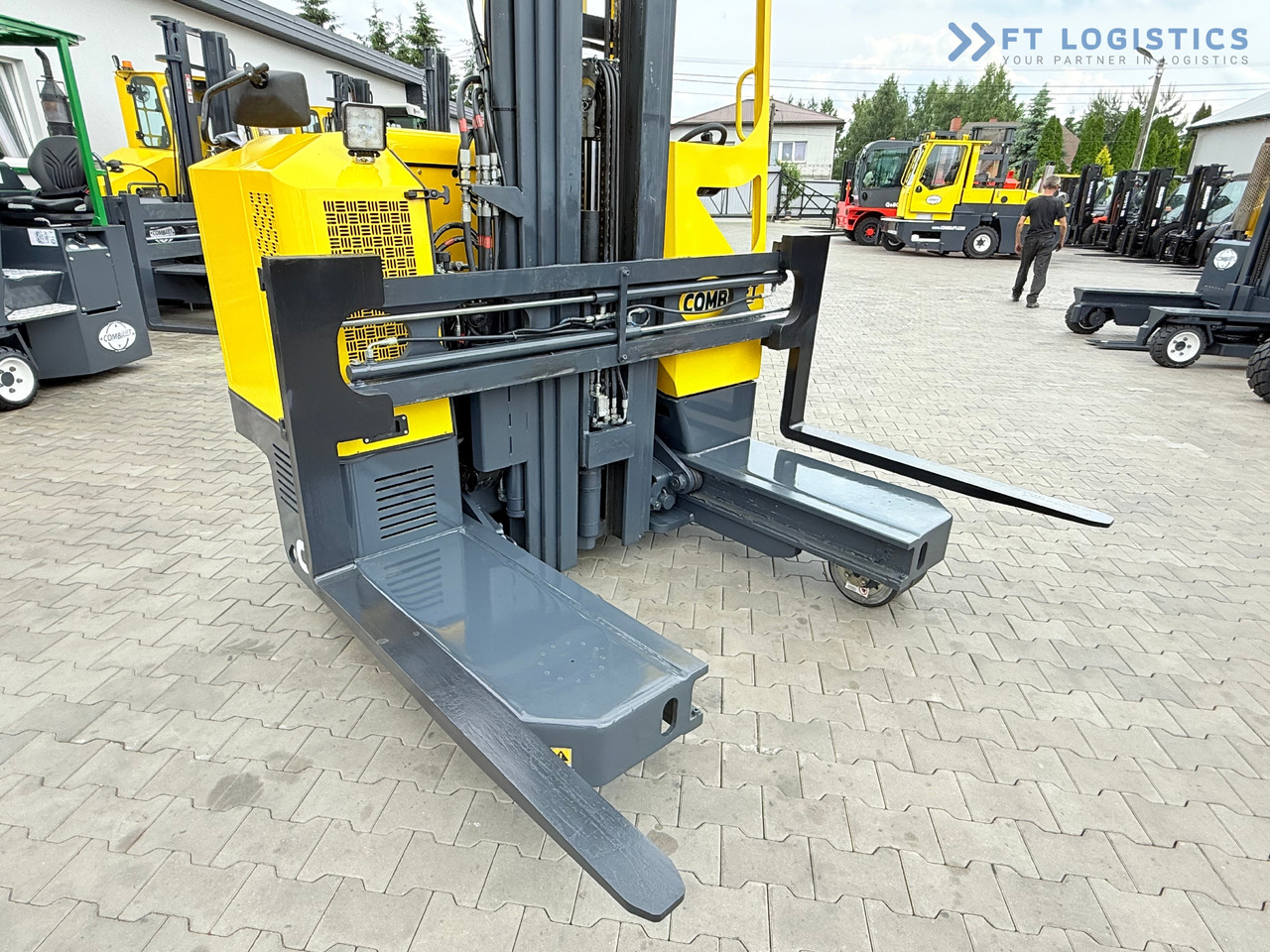 جديدة شاحنة مناولة بأربعة اتجاهات COMBILIFT MR / ELECTRIC / TRIPLEX – 6000MM / FULL FREE LIFT / WIDE POSITIONER / FORK SIDESHIFT / ONLY 1400 HOURS / LIKE NEW: صورة 47