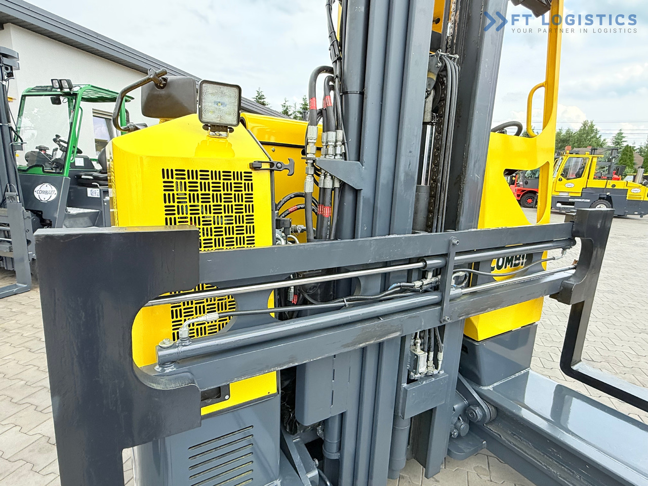 جديدة شاحنة مناولة بأربعة اتجاهات COMBILIFT MR / ELECTRIC / TRIPLEX – 6000MM / FULL FREE LIFT / WIDE POSITIONER / FORK SIDESHIFT / ONLY 1400 HOURS / LIKE NEW: صورة 48