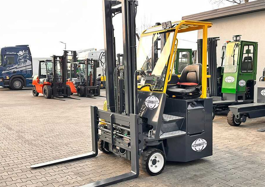 Combilift C2500CB / DUPLEX / 4100MM / DIESEL / FREE LIFT / FORK POSITIONER / SIDE SHIFT / LIKE NEW - شاحنة مناولة بأربعة اتجاهات: صورة 2 Combilift C2500CB / DUPLEX / 4100MM / DIESEL / FREE LIFT / FORK POSITIONER / SIDE SHIFT / LIKE NEW - شاحنة مناولة بأربعة اتجاهات: صورة 2