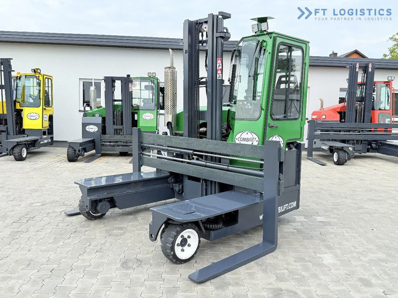 Combilift C3000 / DIESEL / DUPLEX - 4000MM / WIDE FORK POSITIONER 2700MM / FULL HEATED CABIN / ONLY 6905H / CONDITION - LIKE NEW! C3000 / - شاحنة مناولة بأربعة اتجاهات: صورة 1 Combilift C3000 / DIESEL / DUPLEX - 4000MM / WIDE FORK POSITIONER 2700MM / FULL HEATED CABIN / ONLY 6905H / CONDITION - LIKE NEW! C3000 / - شاحنة مناولة بأربعة اتجاهات: صورة 1