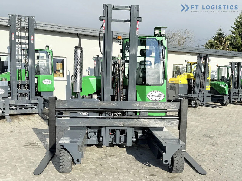 Combilift C3000 / DIESEL / DUPLEX 4200MM / FREE LIFT / WIDE FORK POSITIONER / FULL CABIN / EXCELLENT CONDITION / Wide range of four-way an - شاحنة مناولة بأربعة اتجاهات: صورة 4 Combilift C3000 / DIESEL / DUPLEX 4200MM / FREE LIFT / WIDE FORK POSITIONER / FULL CABIN / EXCELLENT CONDITION / Wide range of four-way an - شاحنة مناولة بأربعة اتجاهات: صورة 4