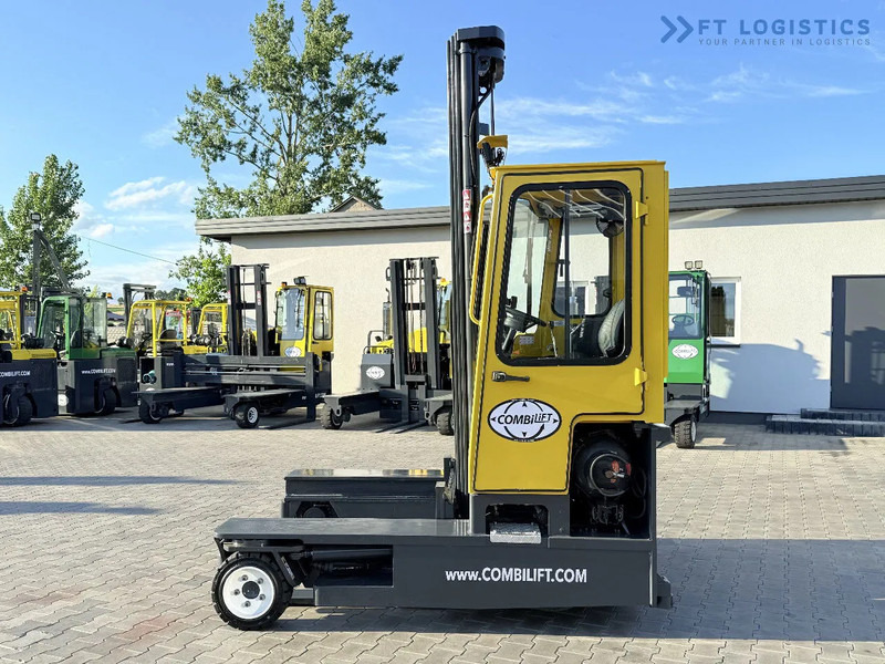 Combilift C3000 / GAS / TRIPLEX – 7600MM / FORK POSITIONER / FREE LIFT / FULL HEATED CABIN / ONLY 7868H / Wide range of four-way and side- - شاحنة مناولة بأربعة اتجاهات: صورة 2 Combilift C3000 / GAS / TRIPLEX – 7600MM / FORK POSITIONER / FREE LIFT / FULL HEATED CABIN / ONLY 7868H / Wide range of four-way and side- - شاحنة مناولة بأربعة اتجاهات: صورة 2