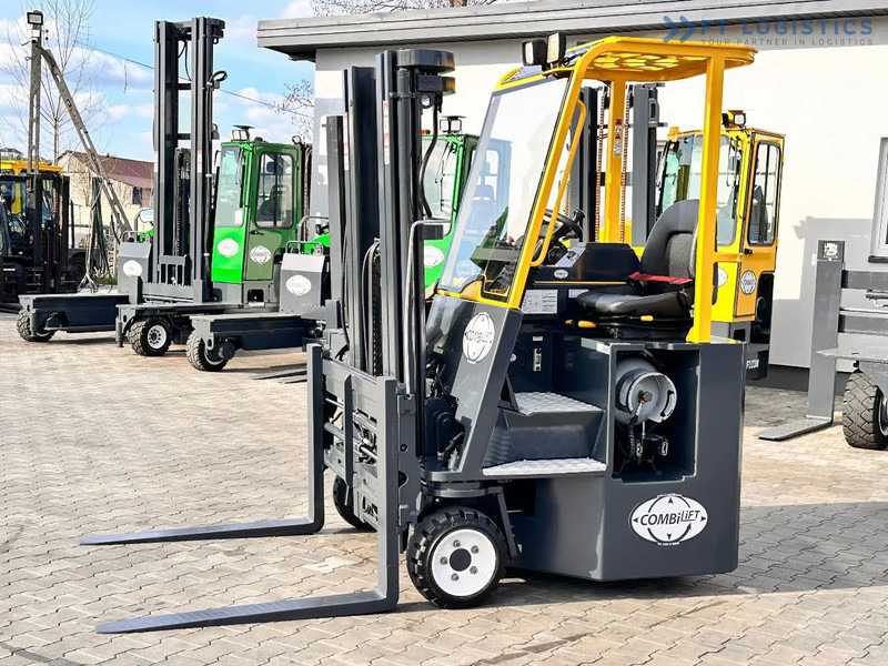 Combilift C3000CB / LPG / TRIPLEX / 4900MM / FREE LIFT / POSITIONER / LIKE NEW C3000CB / LPG / TRIPLEX / 4900MM / FREE LIFT / POSITIONER / - شاحنة مناولة بأربعة اتجاهات: صورة 3 Combilift C3000CB / LPG / TRIPLEX / 4900MM / FREE LIFT / POSITIONER / LIKE NEW C3000CB / LPG / TRIPLEX / 4900MM / FREE LIFT / POSITIONER / - شاحنة مناولة بأربعة اتجاهات: صورة 3
