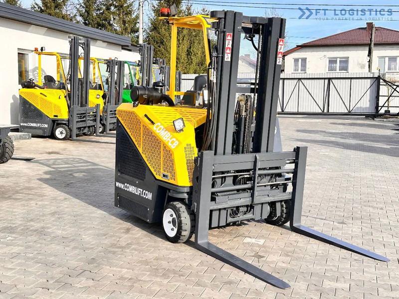 شاحنة مناولة بأربعة اتجاهات Combilift C3000CB / LPG / TRIPLEX / 4900MM / FREE LIFT / POSITIONER / LIKE NEW C3000CB / LPG / TRIPLEX / 4900MM / FREE LIFT / POSITIONER /: صورة 9