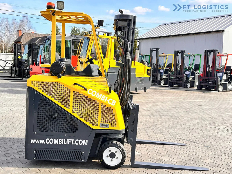 شاحنة مناولة بأربعة اتجاهات Combilift C3000CB / LPG / TRIPLEX / 4900MM / FREE LIFT / POSITIONER / LIKE NEW C3000CB / LPG / TRIPLEX / 4900MM / FREE LIFT / POSITIONER /: صورة 10