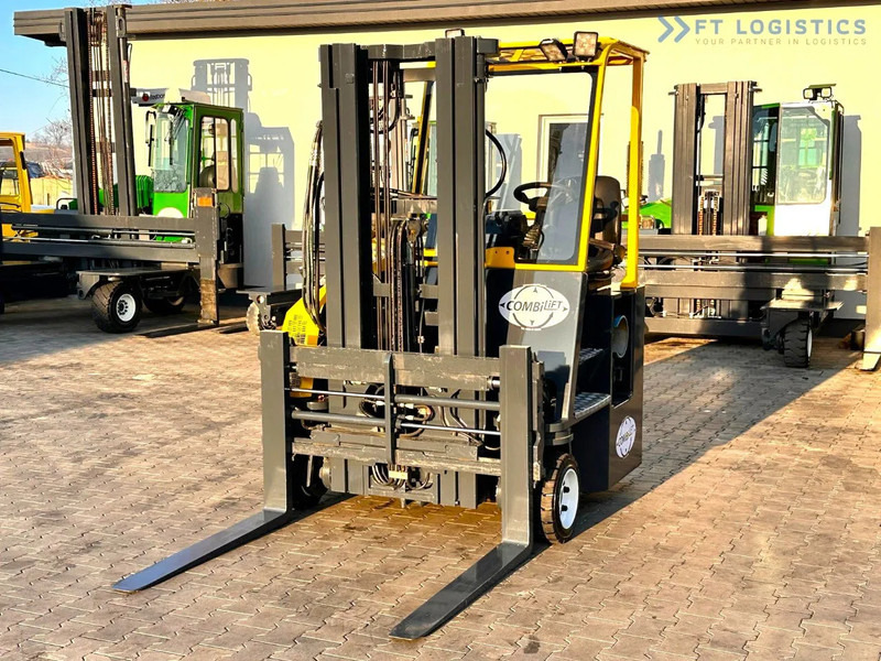 Combilift C3000CB / LPG / TRIPLEX - 4900MM / LPG / FREE LIFT / FORK POSITIONER C3000CB / LPG / TRIPLEX - 4900MM / LPG / FREE LIFT / FORK P - شاحنة مناولة بأربعة اتجاهات: صورة 3 Combilift C3000CB / LPG / TRIPLEX - 4900MM / LPG / FREE LIFT / FORK POSITIONER C3000CB / LPG / TRIPLEX - 4900MM / LPG / FREE LIFT / FORK P - شاحنة مناولة بأربعة اتجاهات: صورة 3